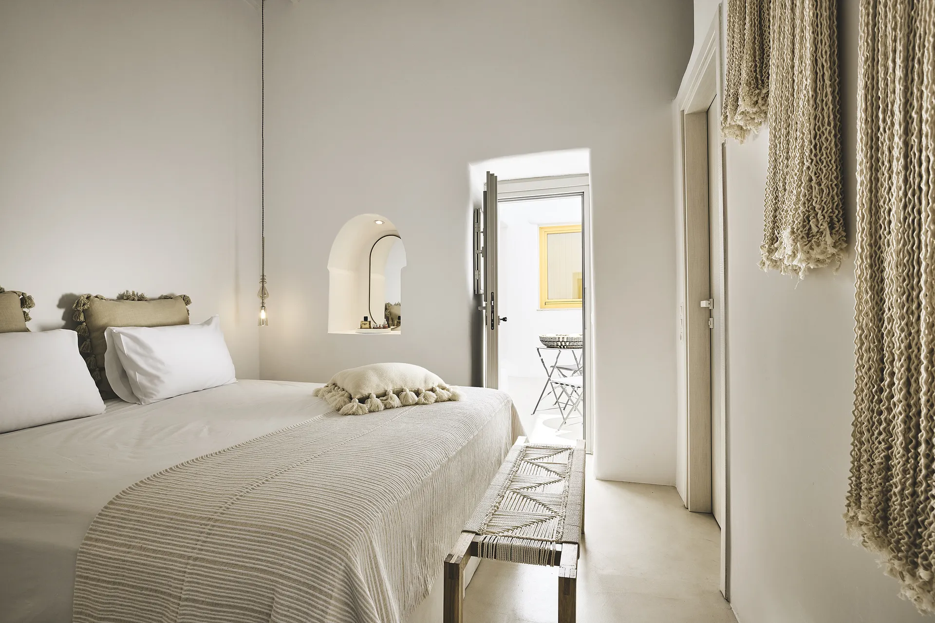 Caparis Suite Mykonos Crystal Green Properties 032