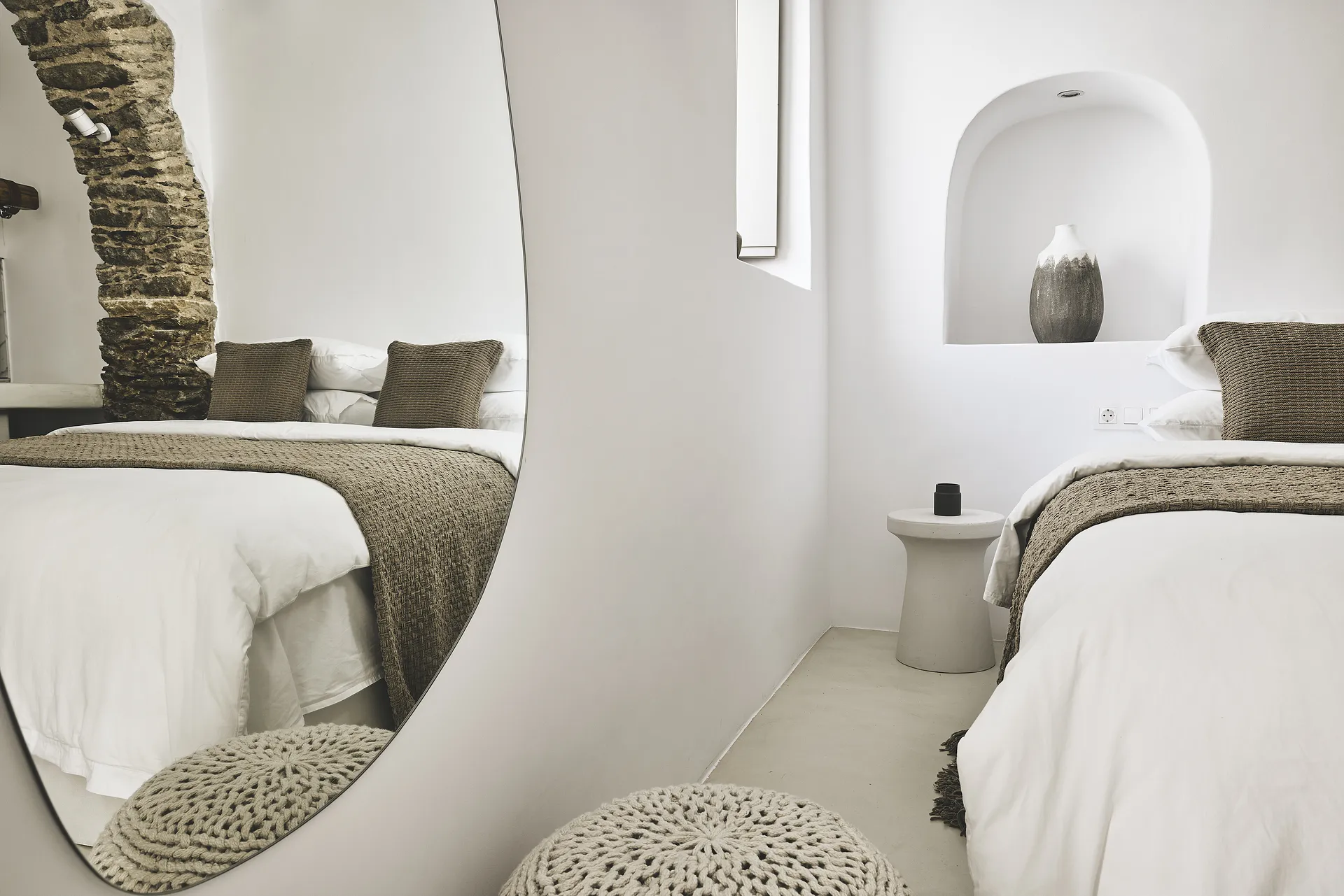 Caparis Suite Mykonos Crystal Green Properties 07