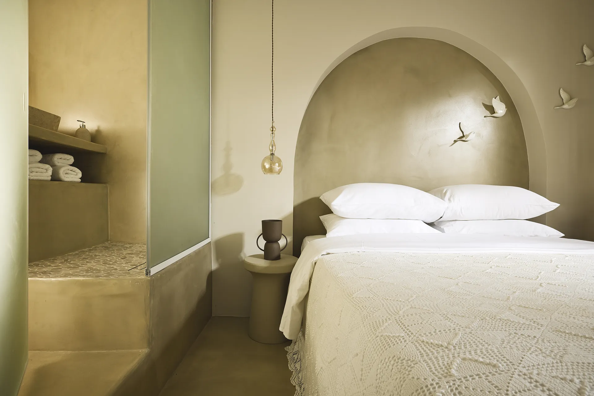 Iris Suite Mykonos Crystal Green Properties 013