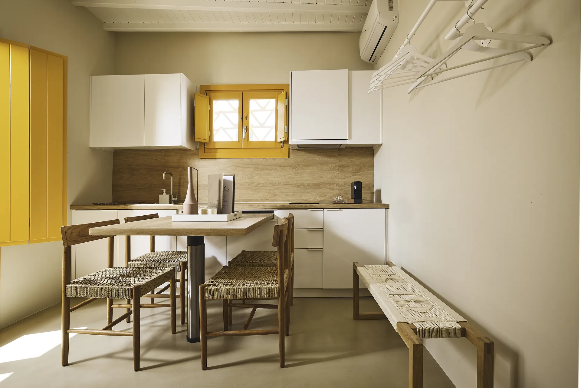 Iris Suite Mykonos Crystal Green Properties 029