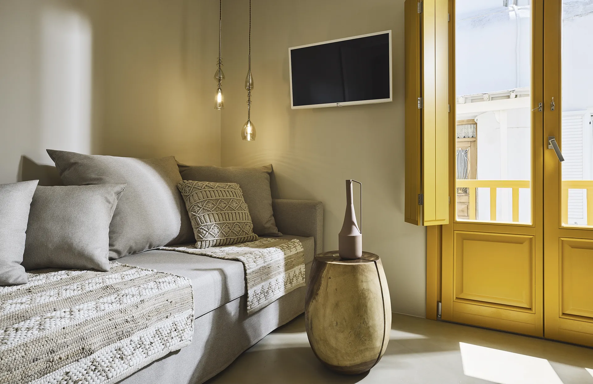 Iris Suite Mykonos Crystal Green Properties 032