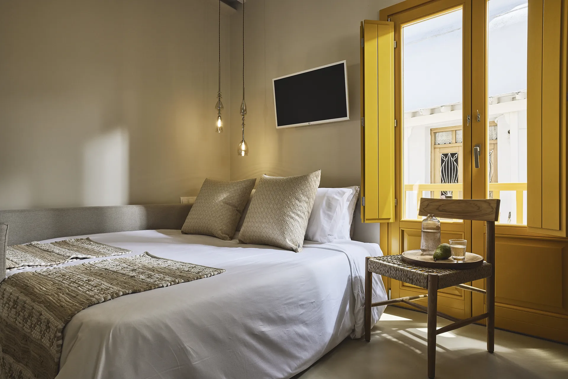 Iris Suite Mykonos Crystal Green Properties 037