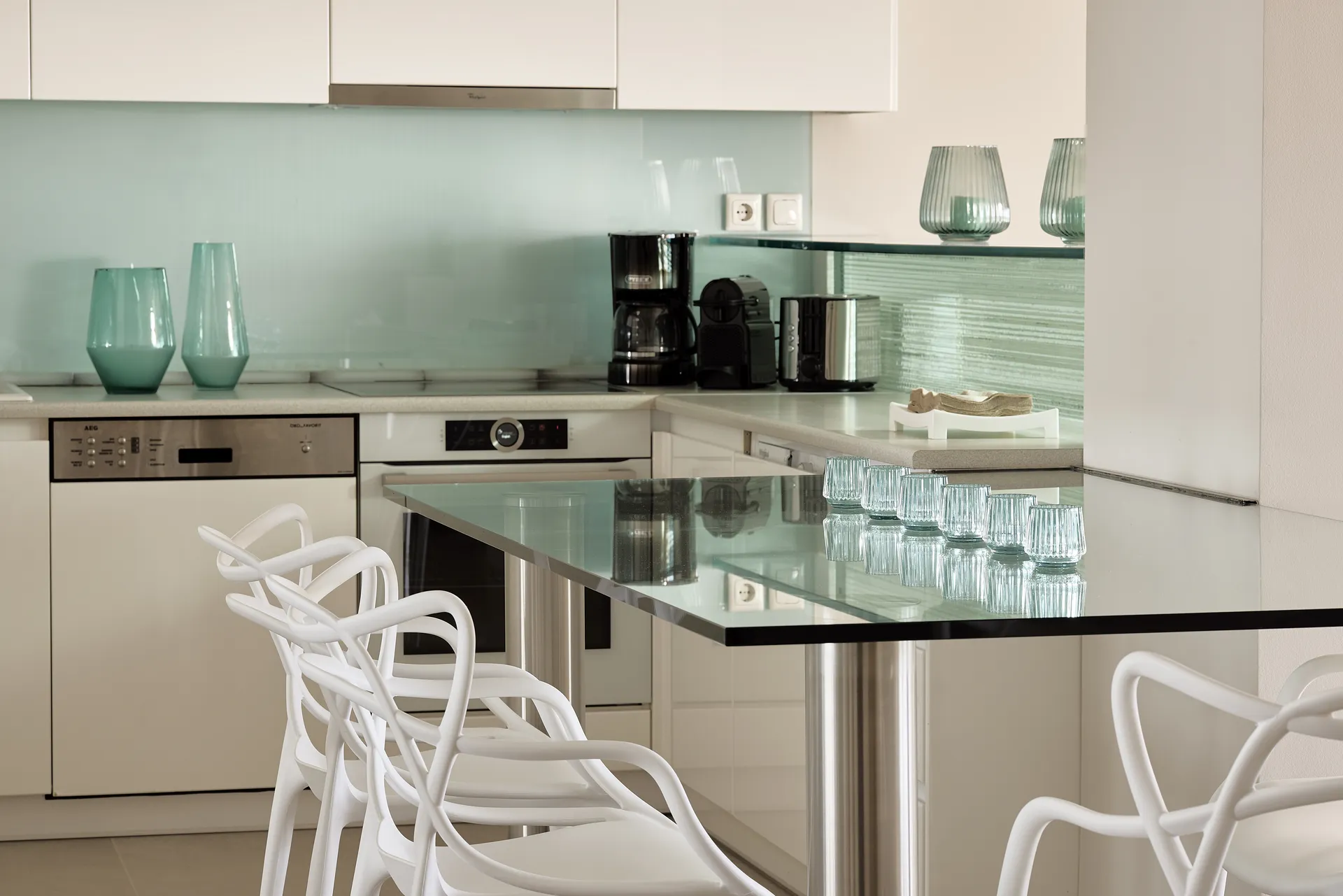 Lottus Studio Voula Crystal Green Properties 2