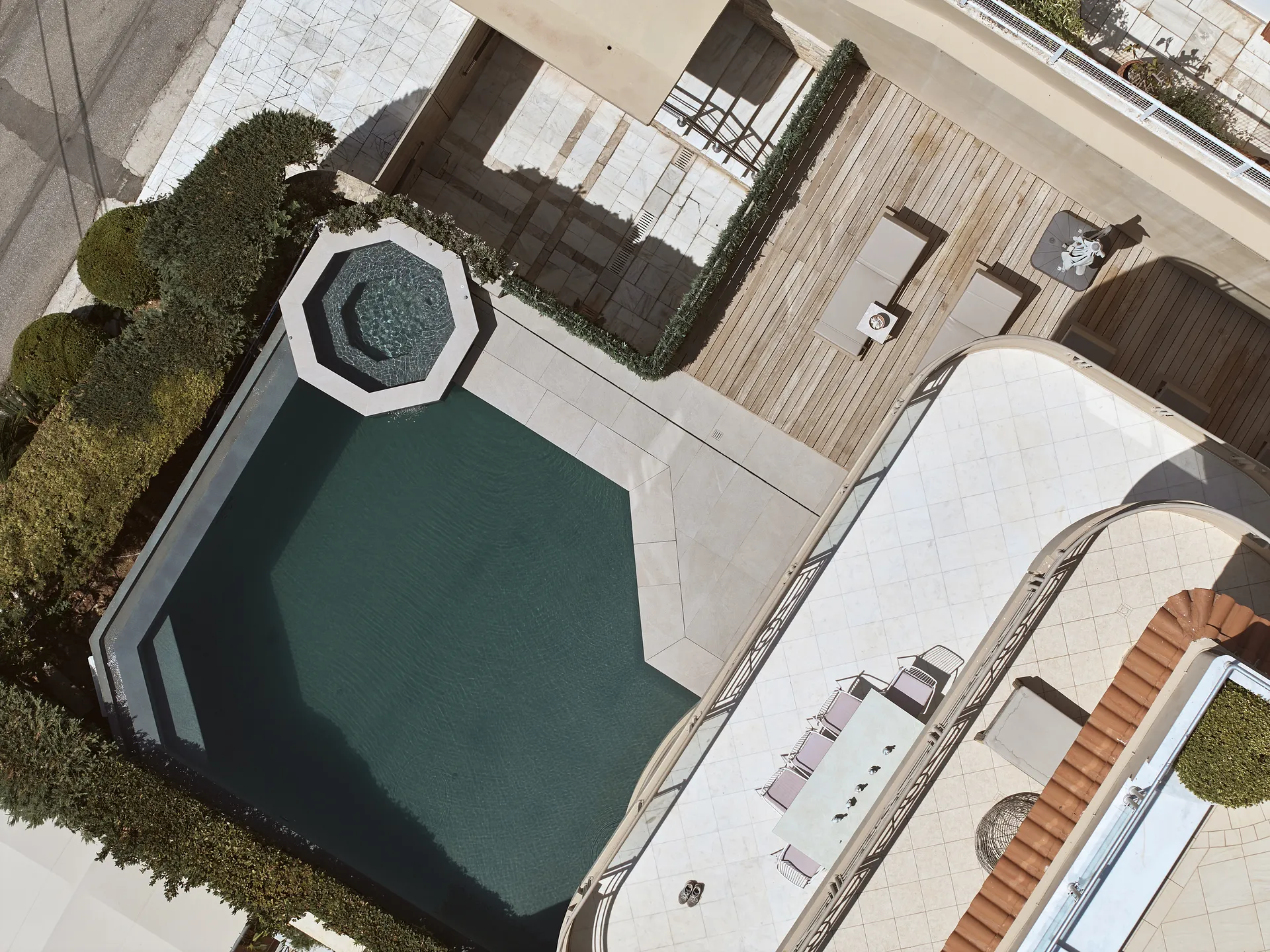 Lottus Studio Voula Crystal Green Properties 32