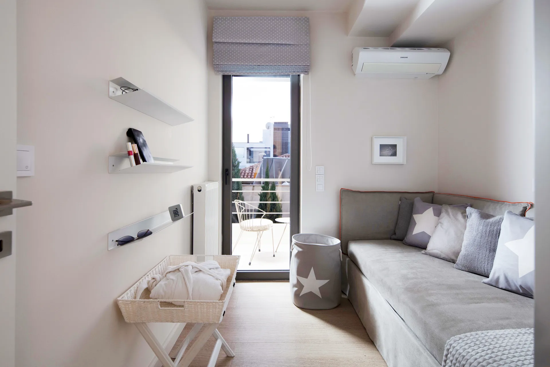 Mint Apartment Glyfada Crystal Green Properties 6