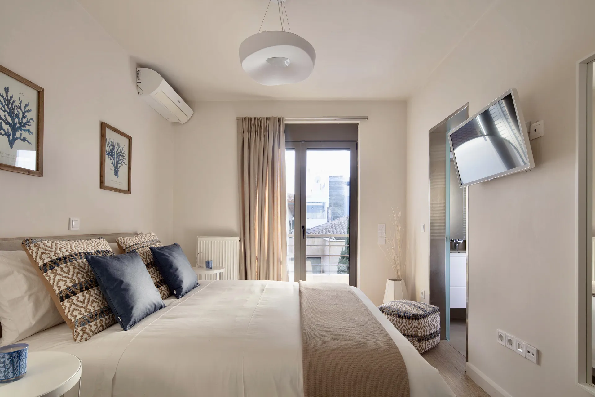 Mint Apartment Glyfada Crystal Green Properties 7