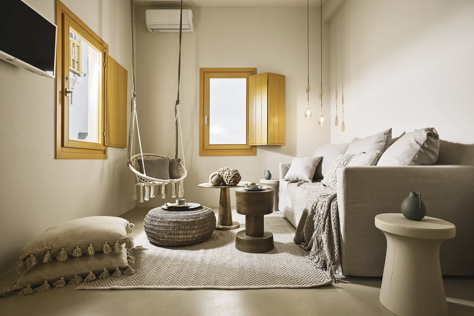 Myron Suite Mykonos Crystal Green Properties 01