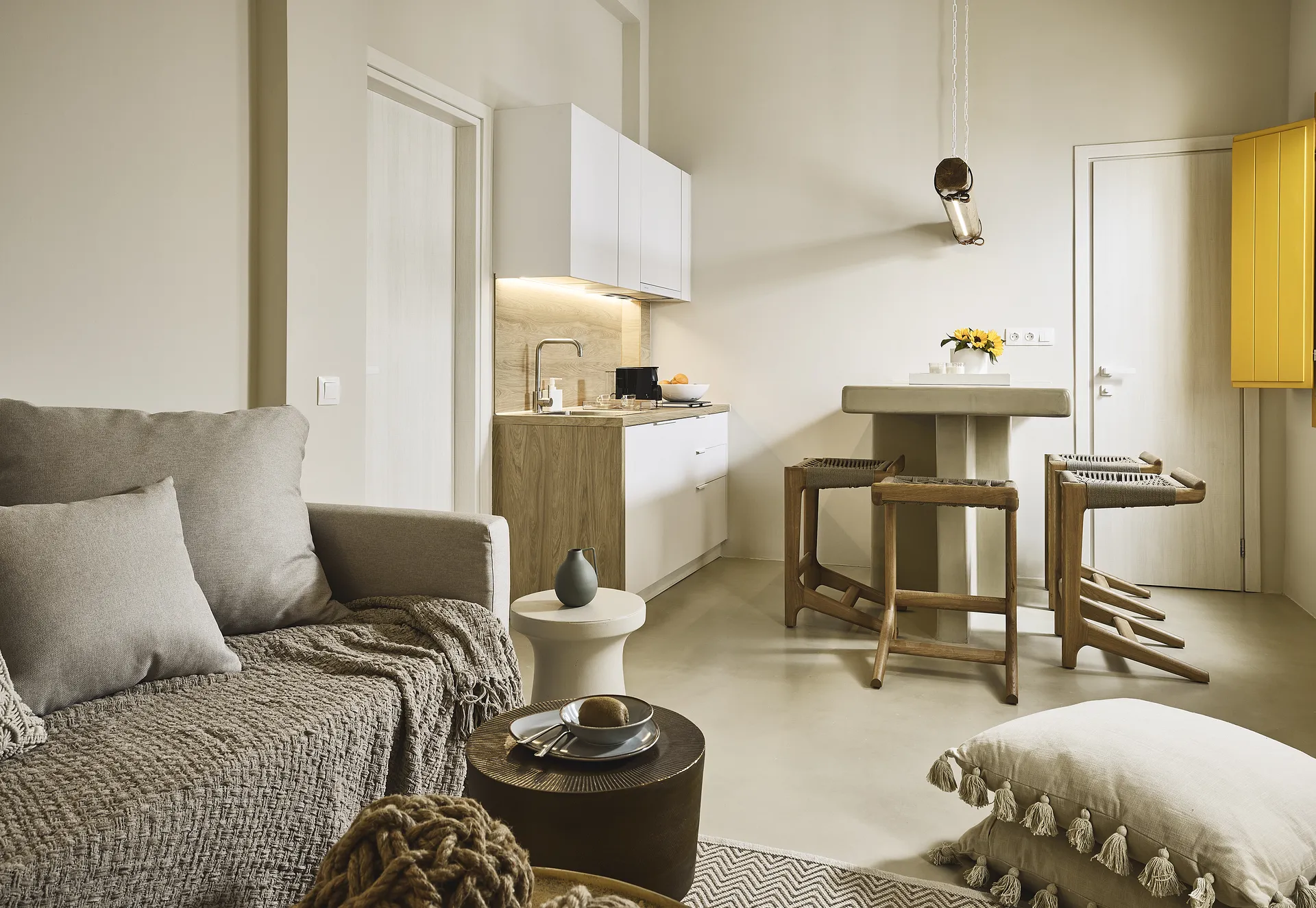 Myron Suite Mykonos Crystal Green Properties 010