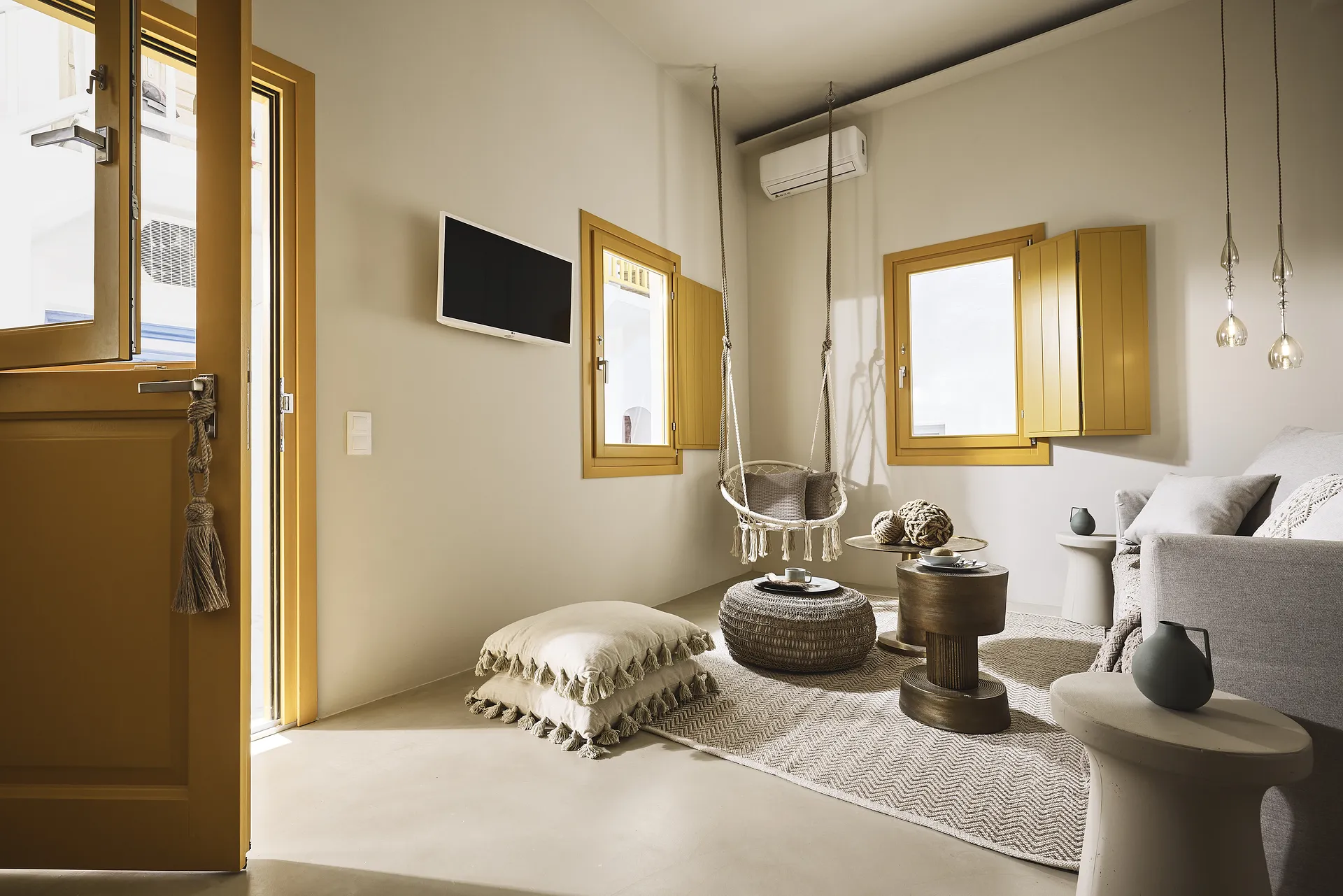 Myron Suite Mykonos Crystal Green Properties 03