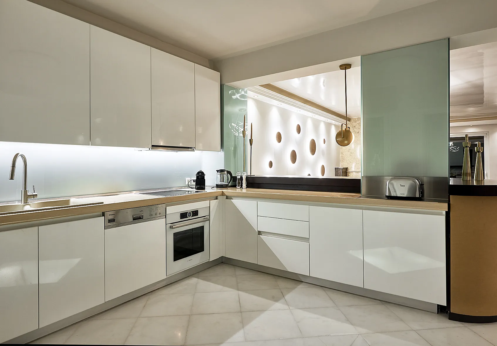 Peonie Maisonette Voula Crystal Green Properties 24