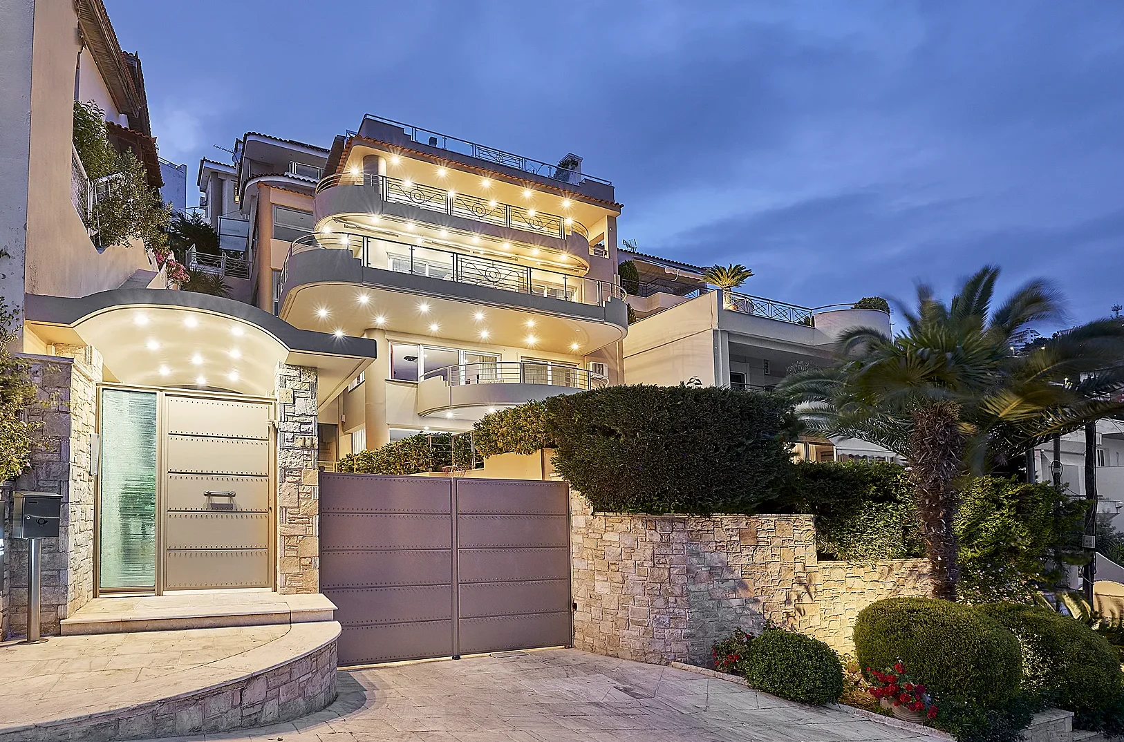 Peonie Maisonette Voula Crystal Green Properties 46