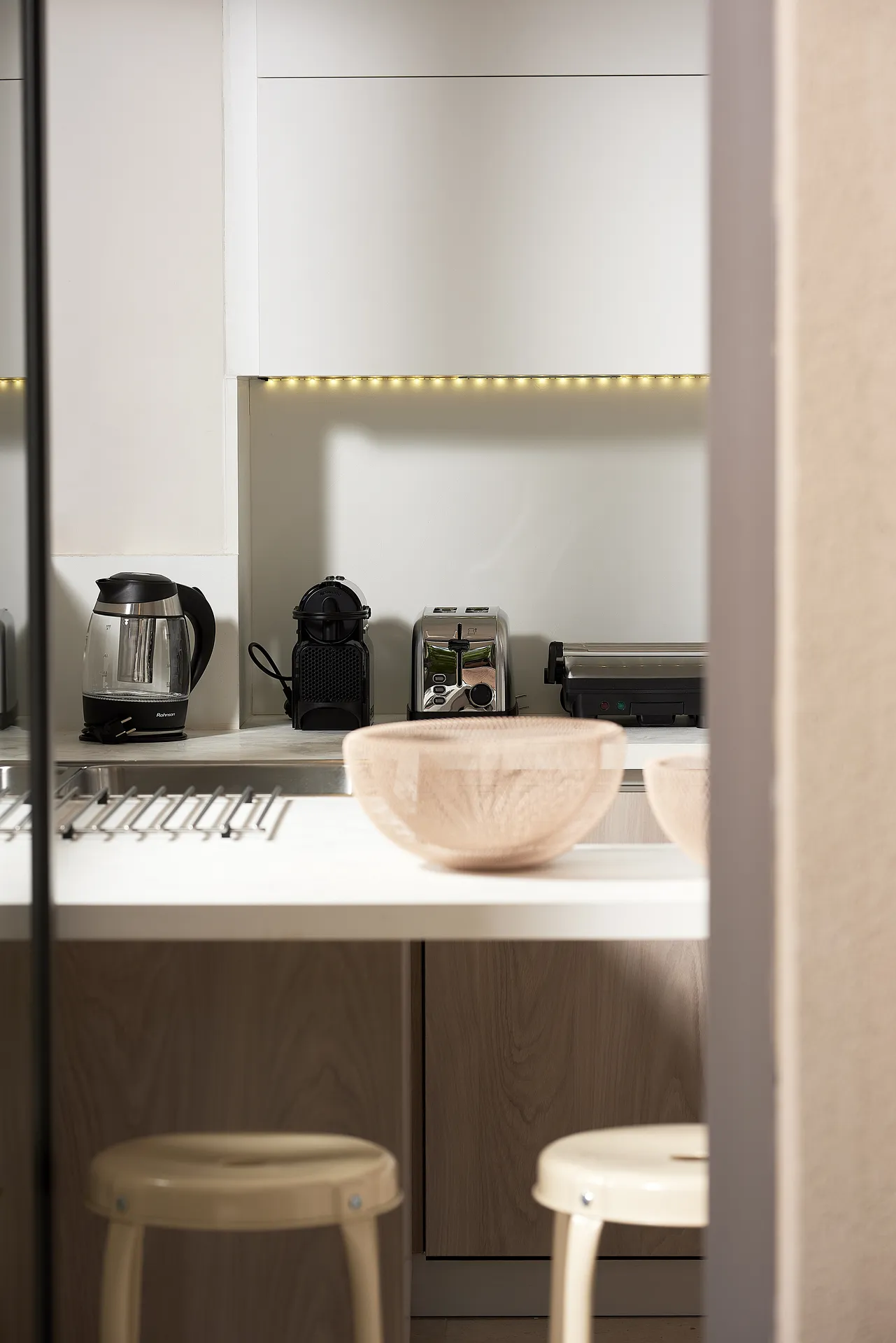 Peppermint Apartment Glyfada Crystal Green Properties 15