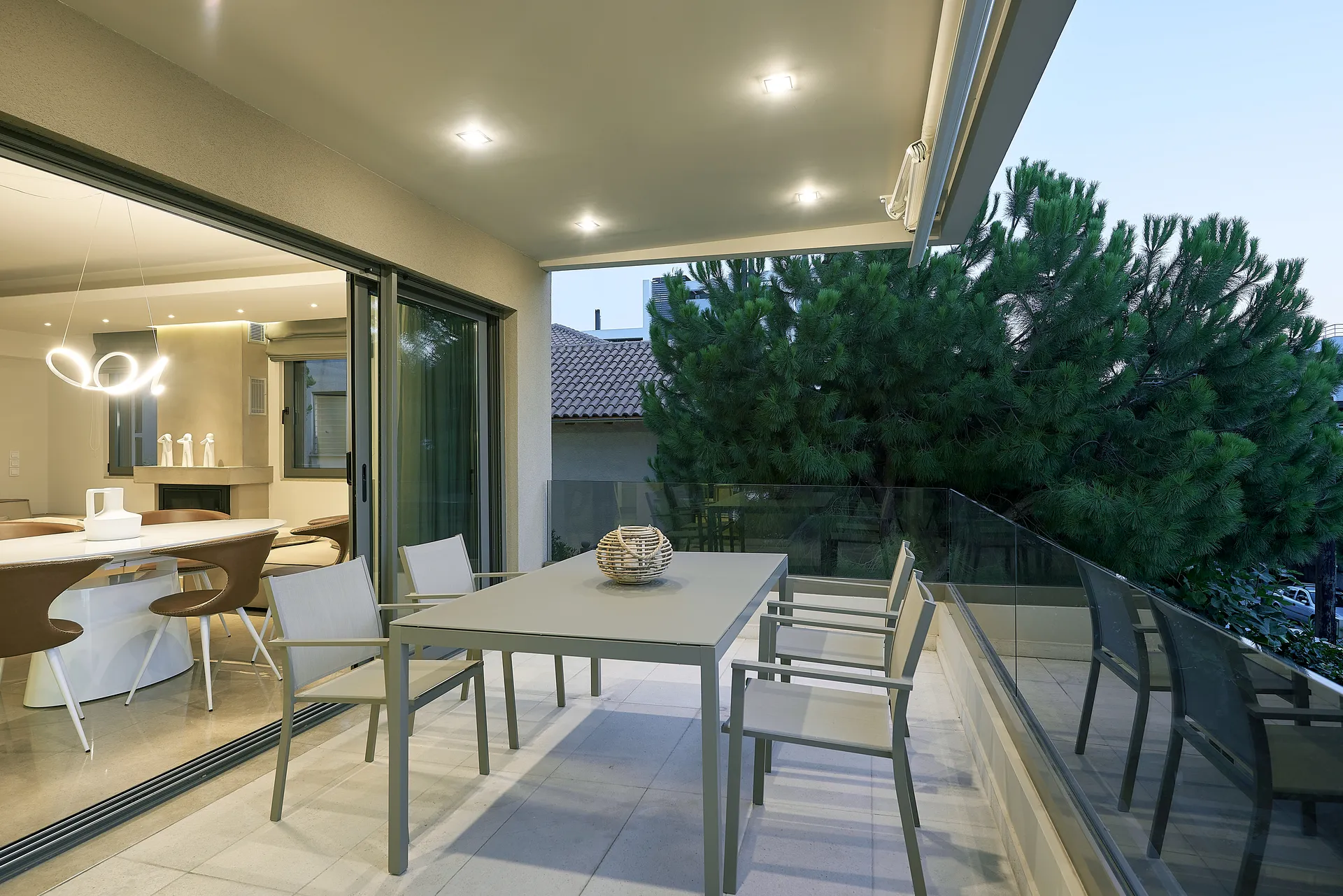 Peppermint Apartment Glyfada Crystal Green Properties 32