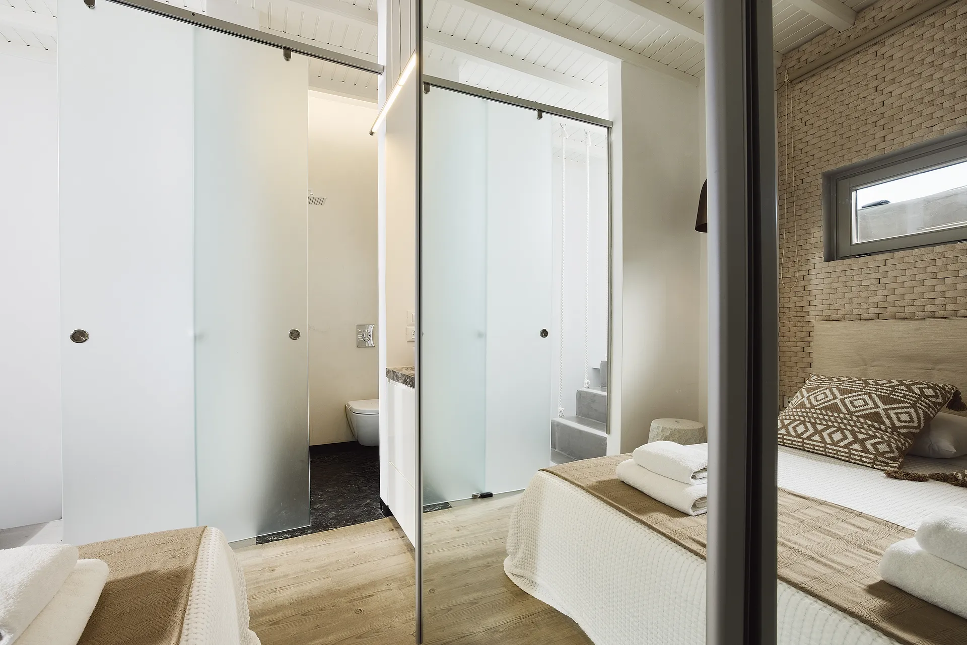 Picralis Penthouse Suite Mykonos Crystal Green Properties 48