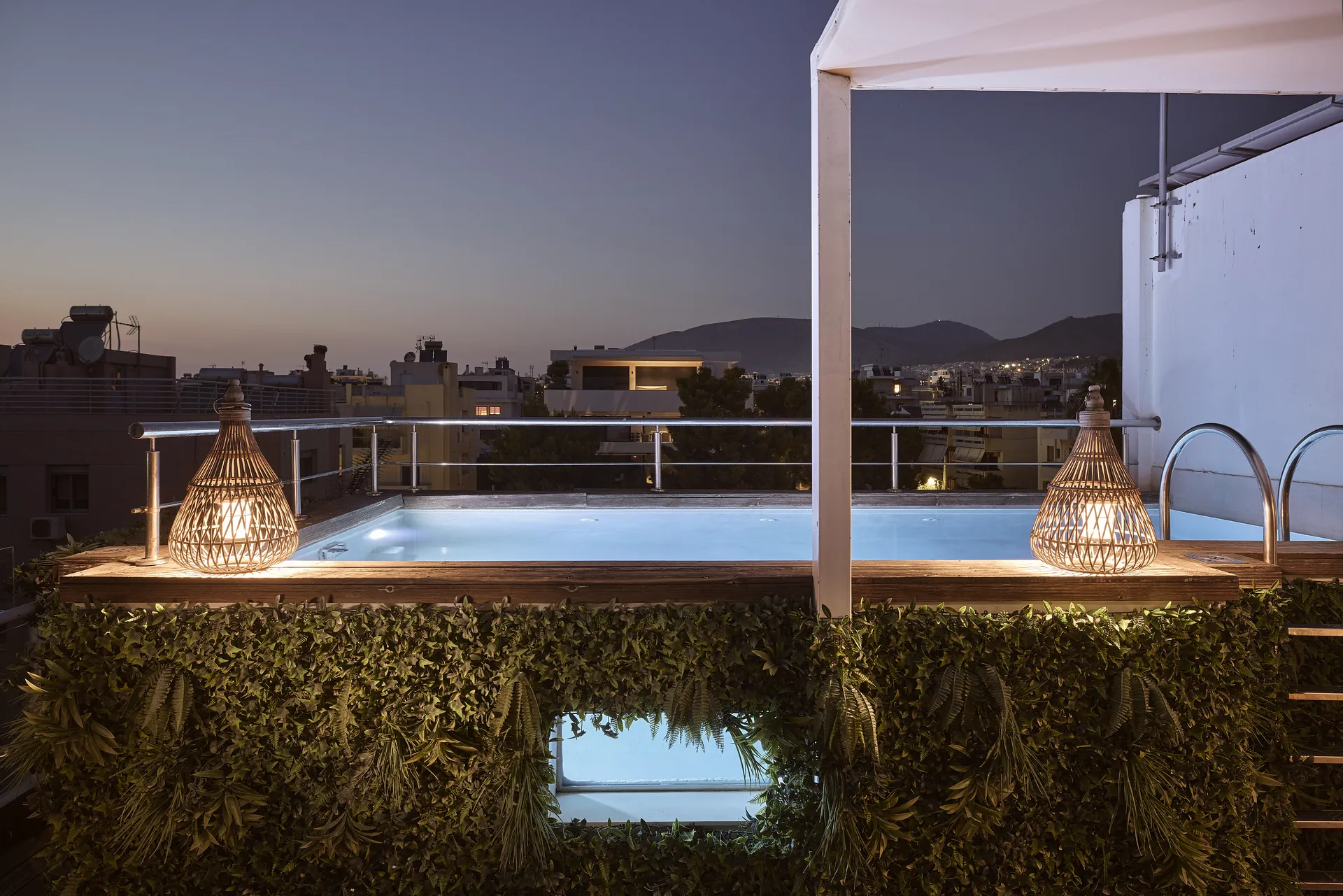 Saffron Penthouse Glyfada Crystal Green Properties 15