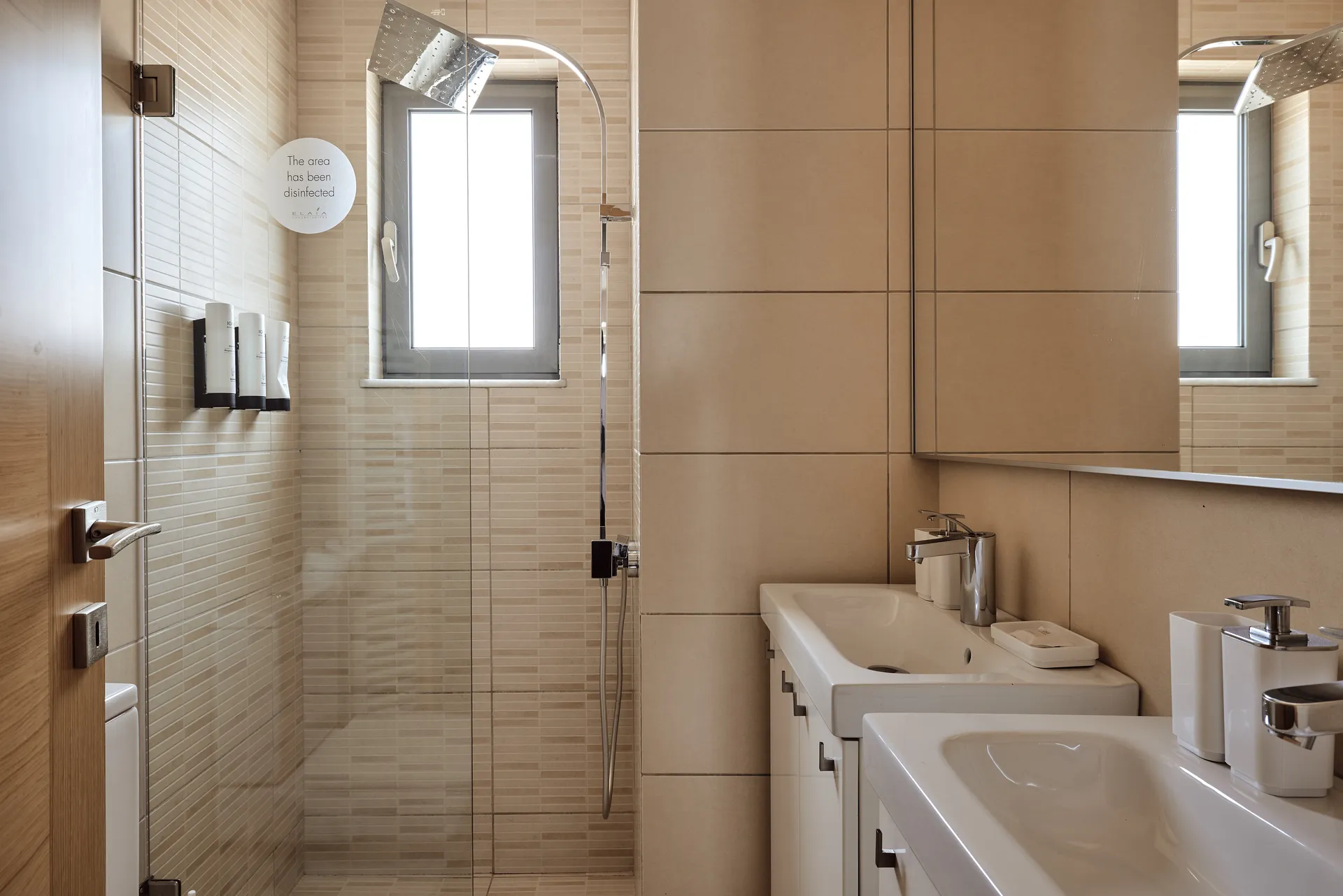 Saffron Penthouse Glyfada Crystal Green Properties 36