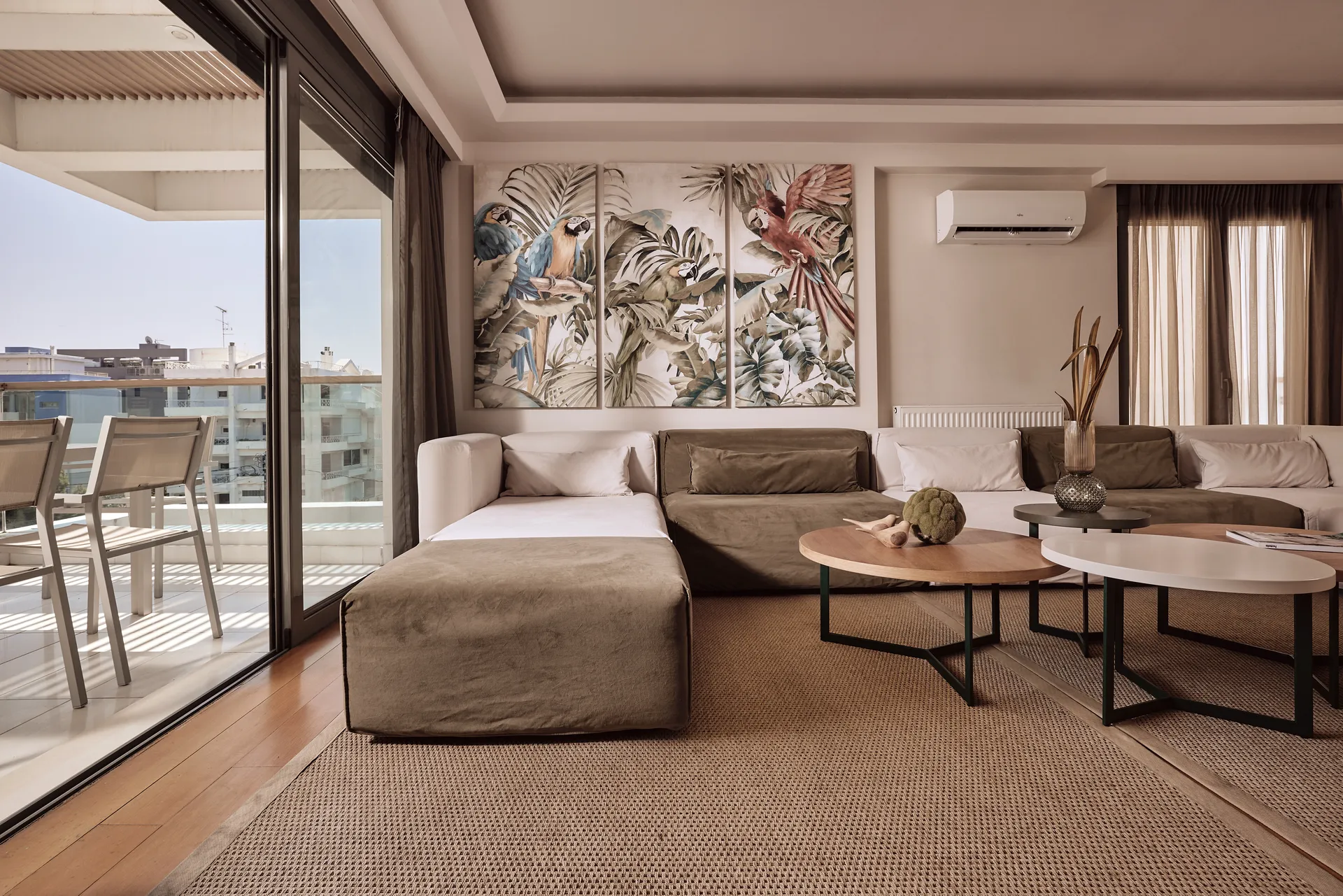 Saffron Penthouse Glyfada Crystal Green Properties 47
