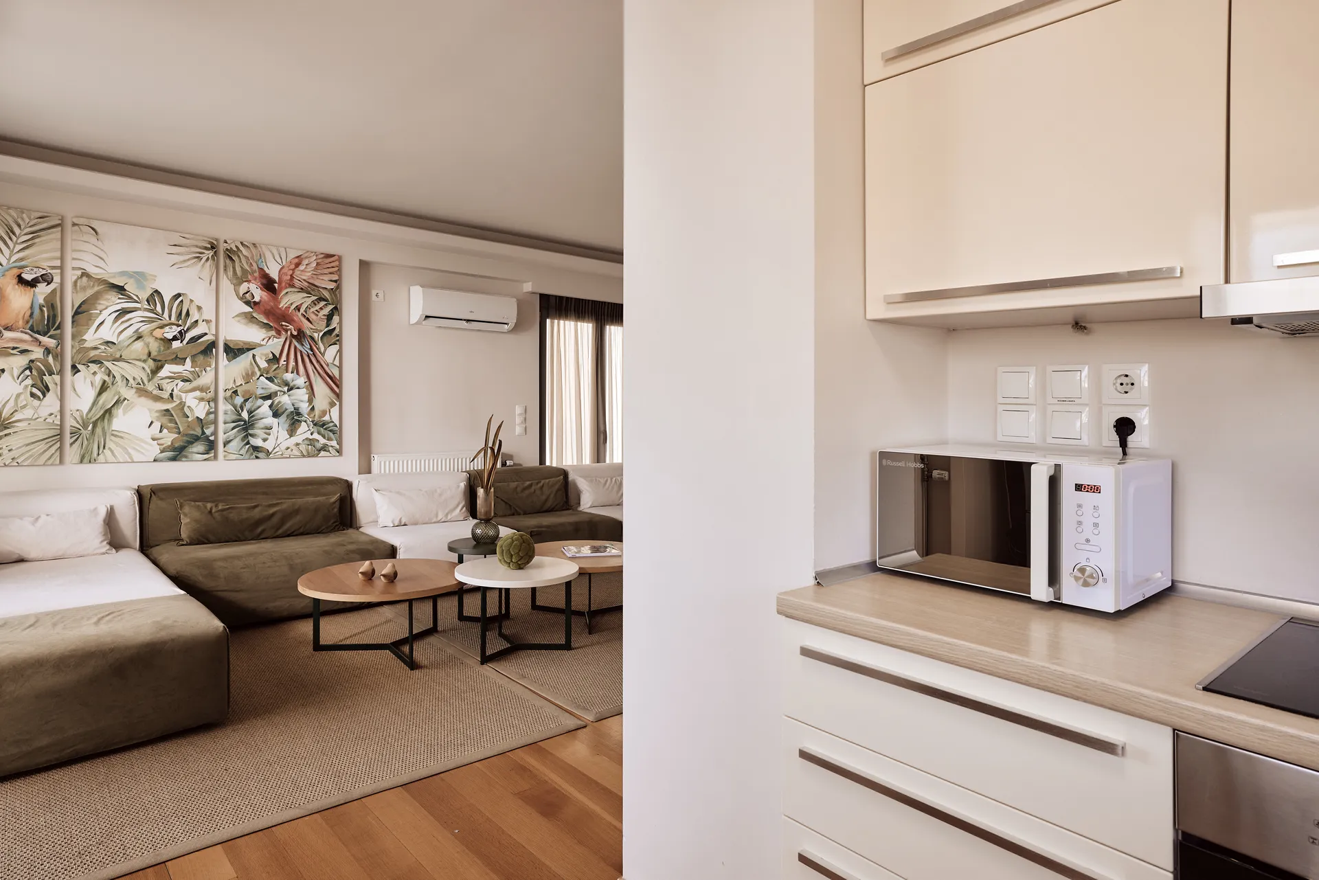 Saffron Penthouse Glyfada Crystal Green Properties 59