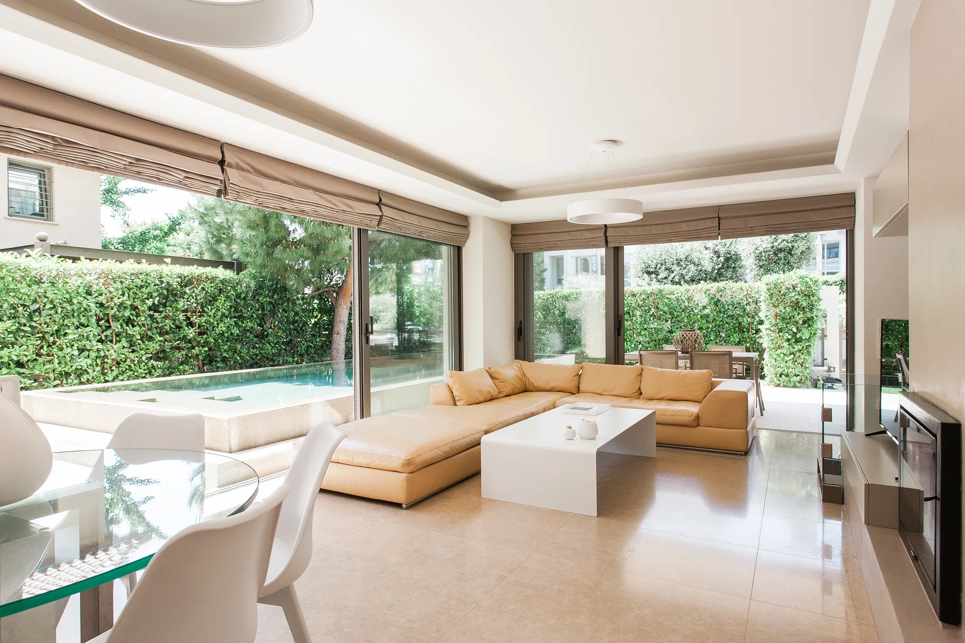 Oregano Suite Glyfada Crystal Green Signature Properties 18