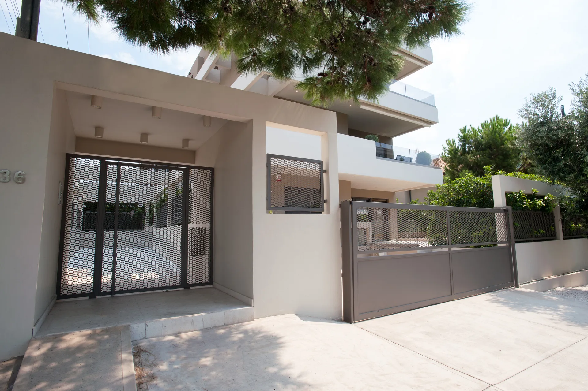 Oregano Suite Glyfada Crystal Green Signature Properties 27