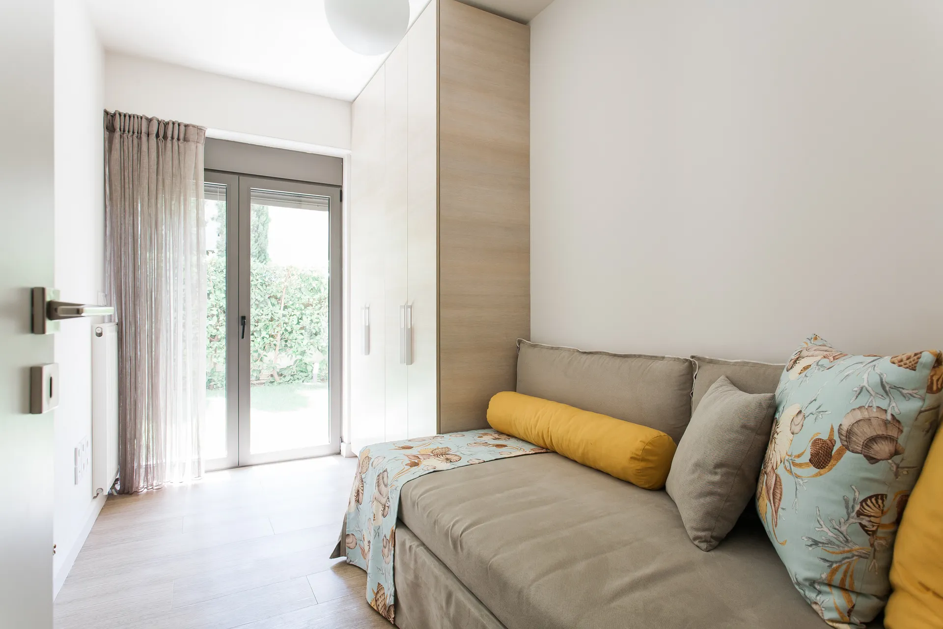 Oregano Suite Glyfada Crystal Green Signature Properties 9